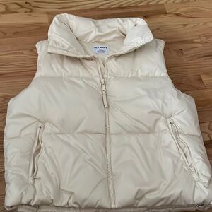 Old Navy White Puffer Vest